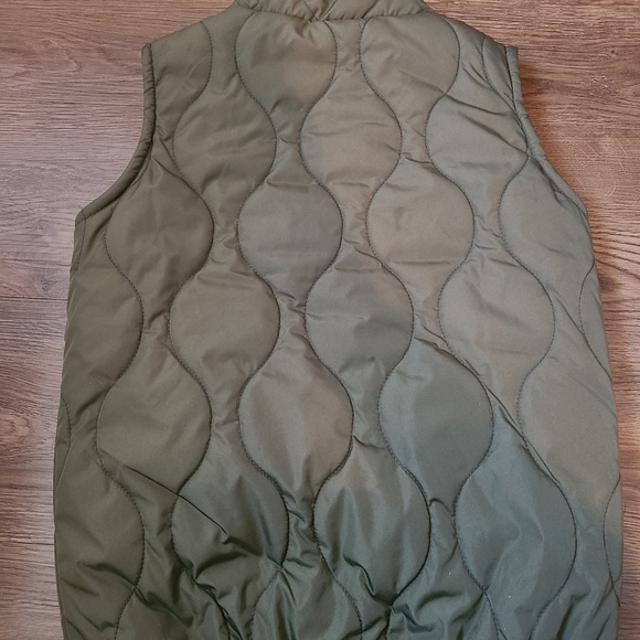 Puffer Vest - Picture 3 of 3